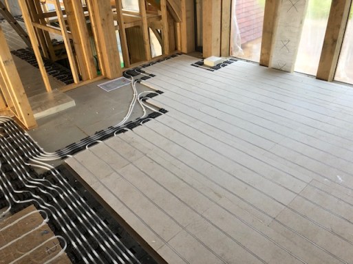 Int. 27 Nov Upstairs Underfloor 4.jpg