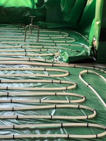 Int. 2 Dec Preparing to Screed 2.jpg