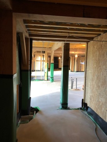 Int. 4 Dec Drying screed all through .jpg