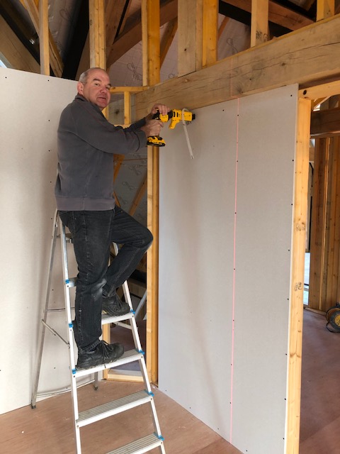 Inside 11.02 Phil the gun