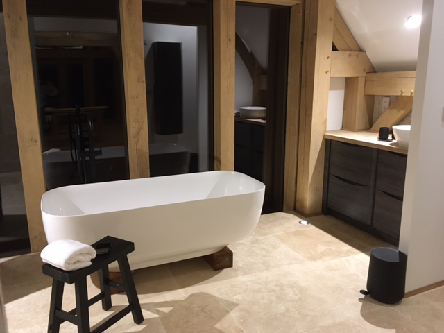 Oriental Bathroom 1 24.12.20